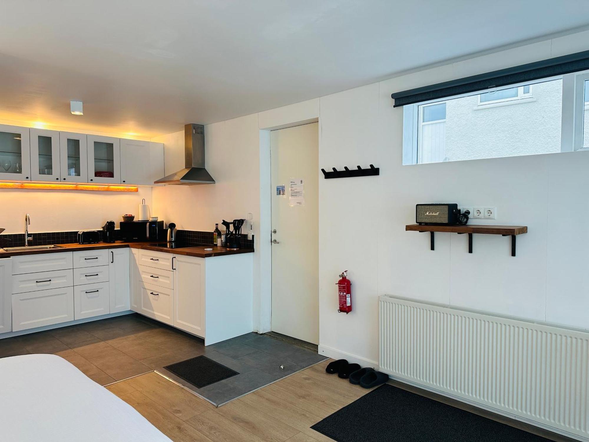Waterfront Fjord House Hotel Arskogssandur Room photo